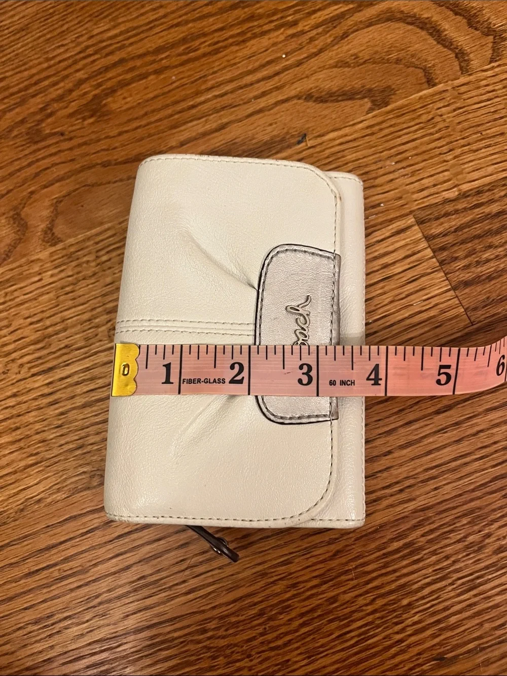 Coach Ashley Leather Women's Wallet in Cream